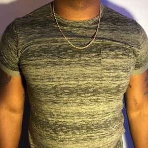 Green lightweight t-shirt